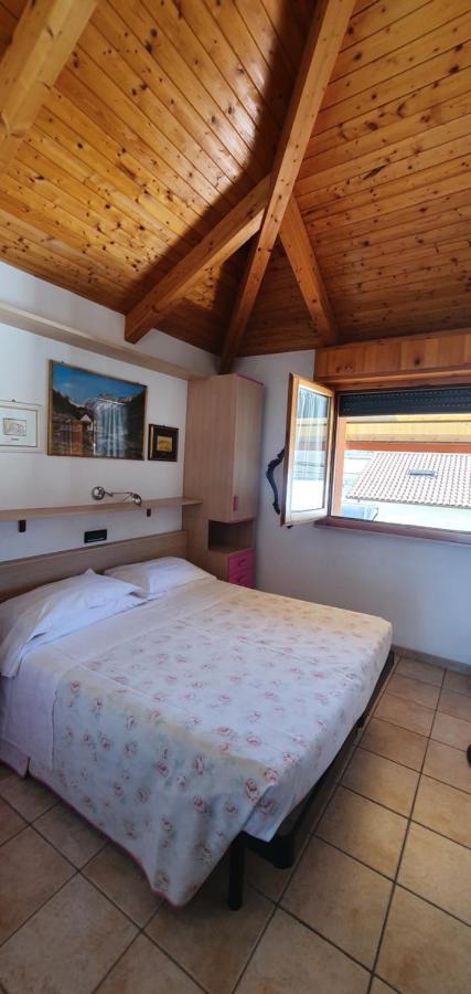 סניגליה Albergo Primavera מראה חיצוני תמונה