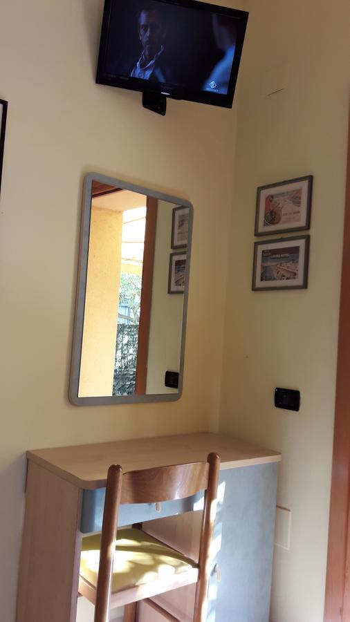סניגליה Albergo Primavera מראה חיצוני תמונה